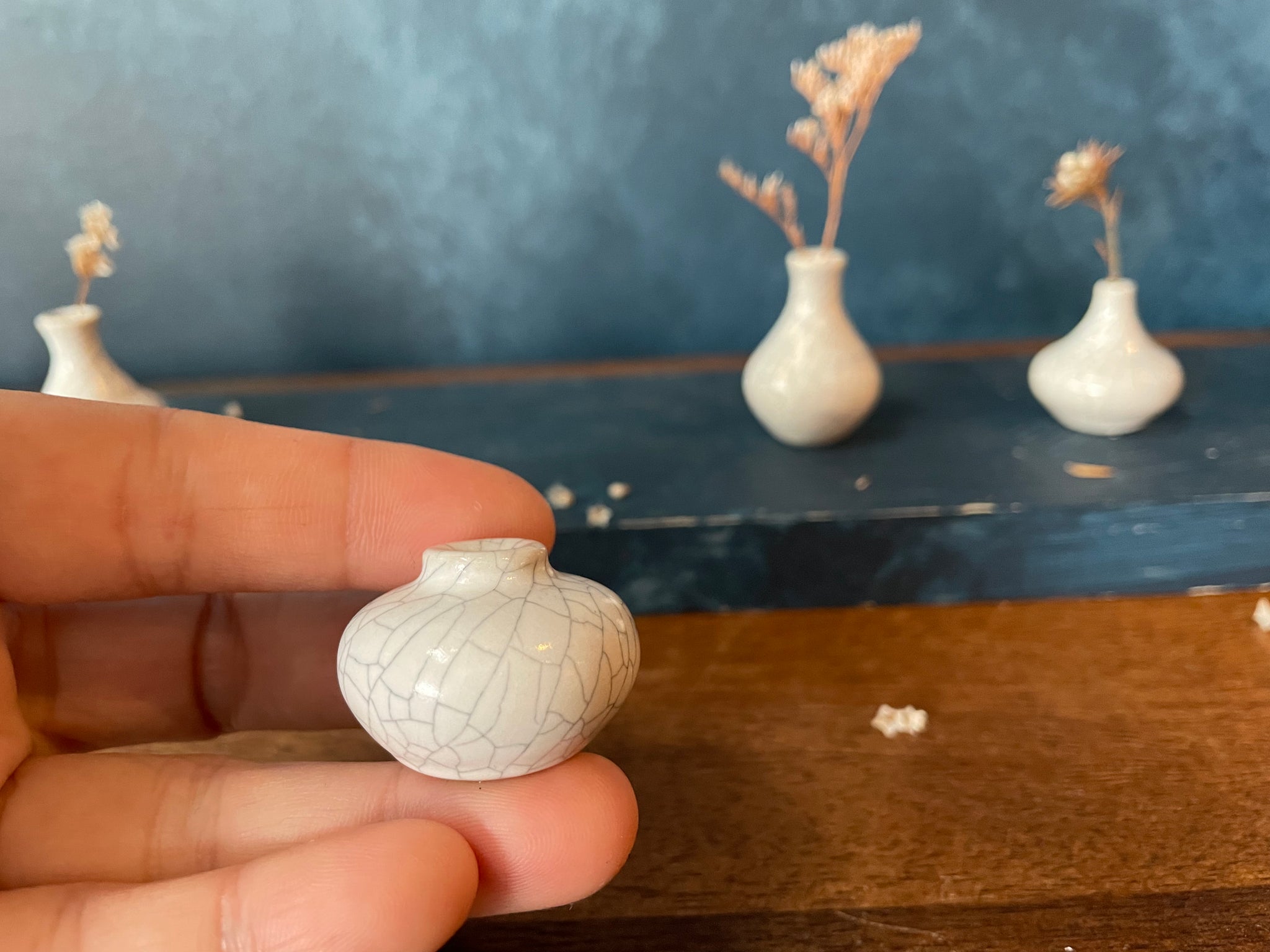 Handmade Miniature Vase (1F-6F) White creacked