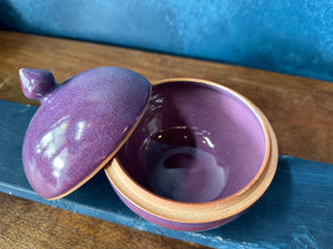 Kinyo bowl with lid