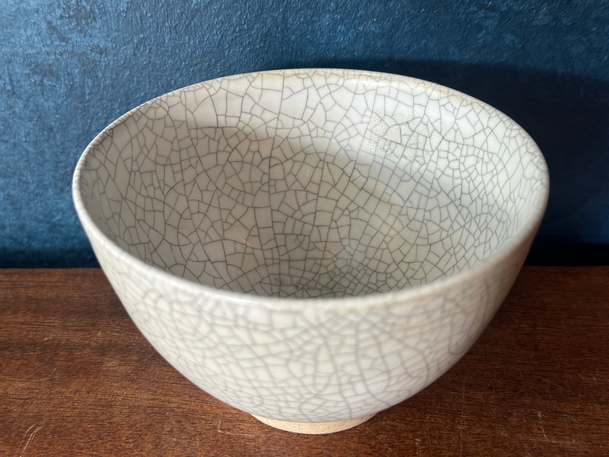 Cracked Chinese ink hand crafted bowl l 10.5 cm