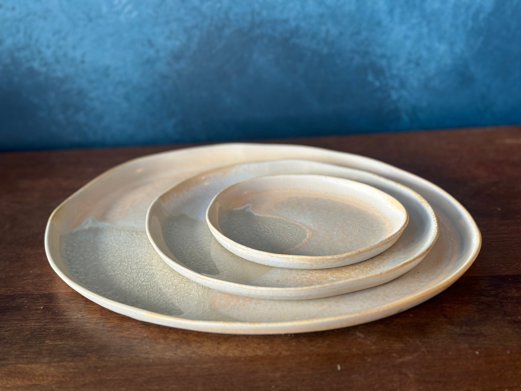Free form oval plates