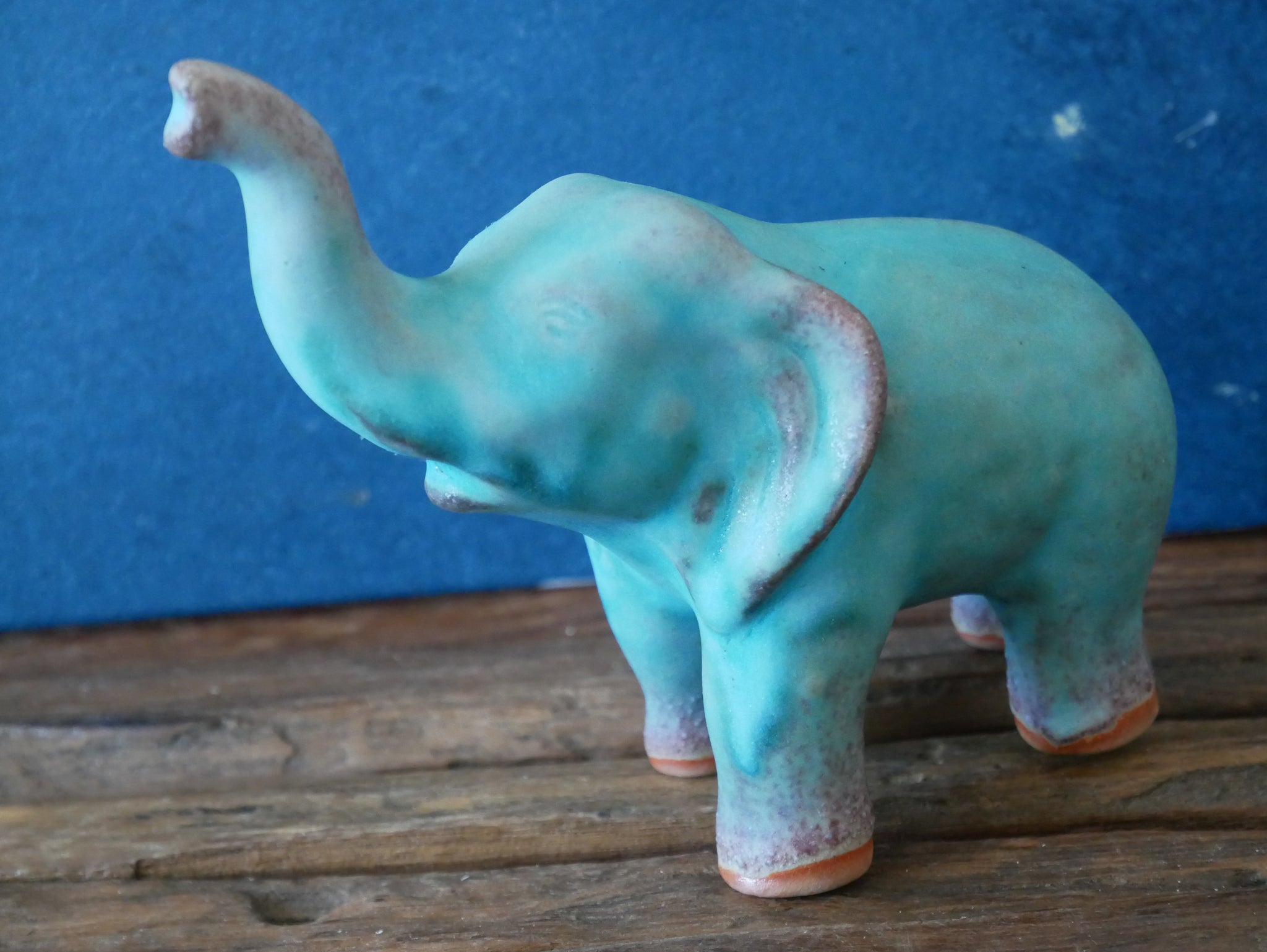 Turquoise Elephant - l